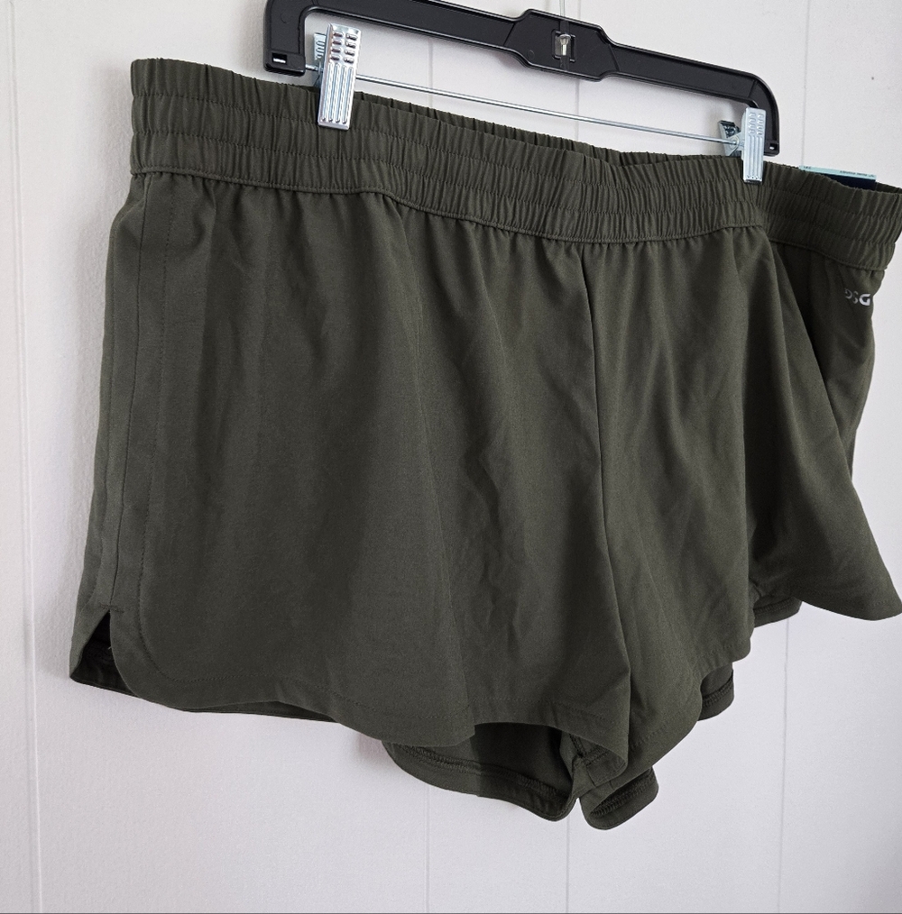 DSG Mid Rise Run Shorts - Picture 3 of 7